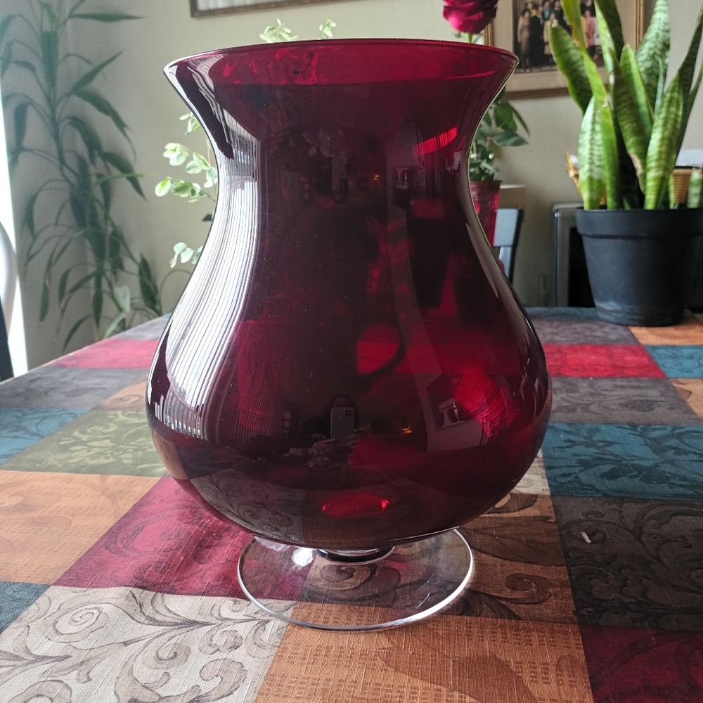 PartyLite Ruby Red Hurricane Candle / Flower Vase